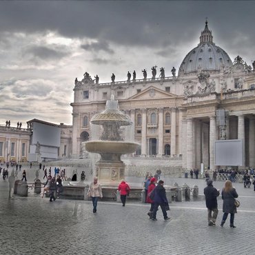 Rome, February 2011.\nN8, HDR Photo Camera v2.0